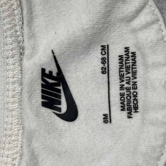 Nike green and pink tye dye zip up sleeper bodysuit footie pajamas size 6 months - Picture 5 of 5